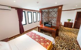 Hoang Trung Hotel